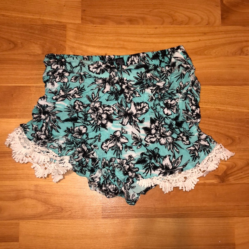 Turquoise comfy casual shorts